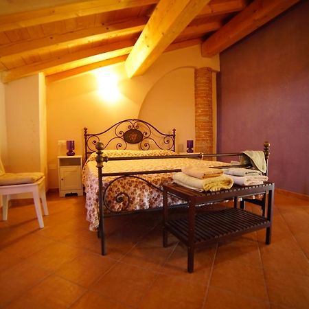 Agriturismo Il Sole Villa Rivarolo del Re ed Uniti Exterior foto