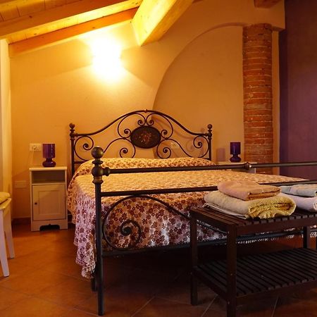 Agriturismo Il Sole Villa Rivarolo del Re ed Uniti Exterior foto