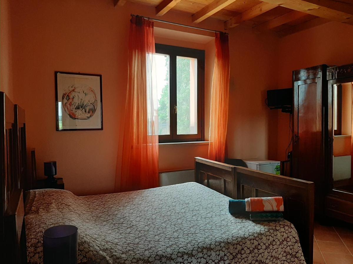 Agriturismo Il Sole Villa Rivarolo del Re ed Uniti Exterior foto