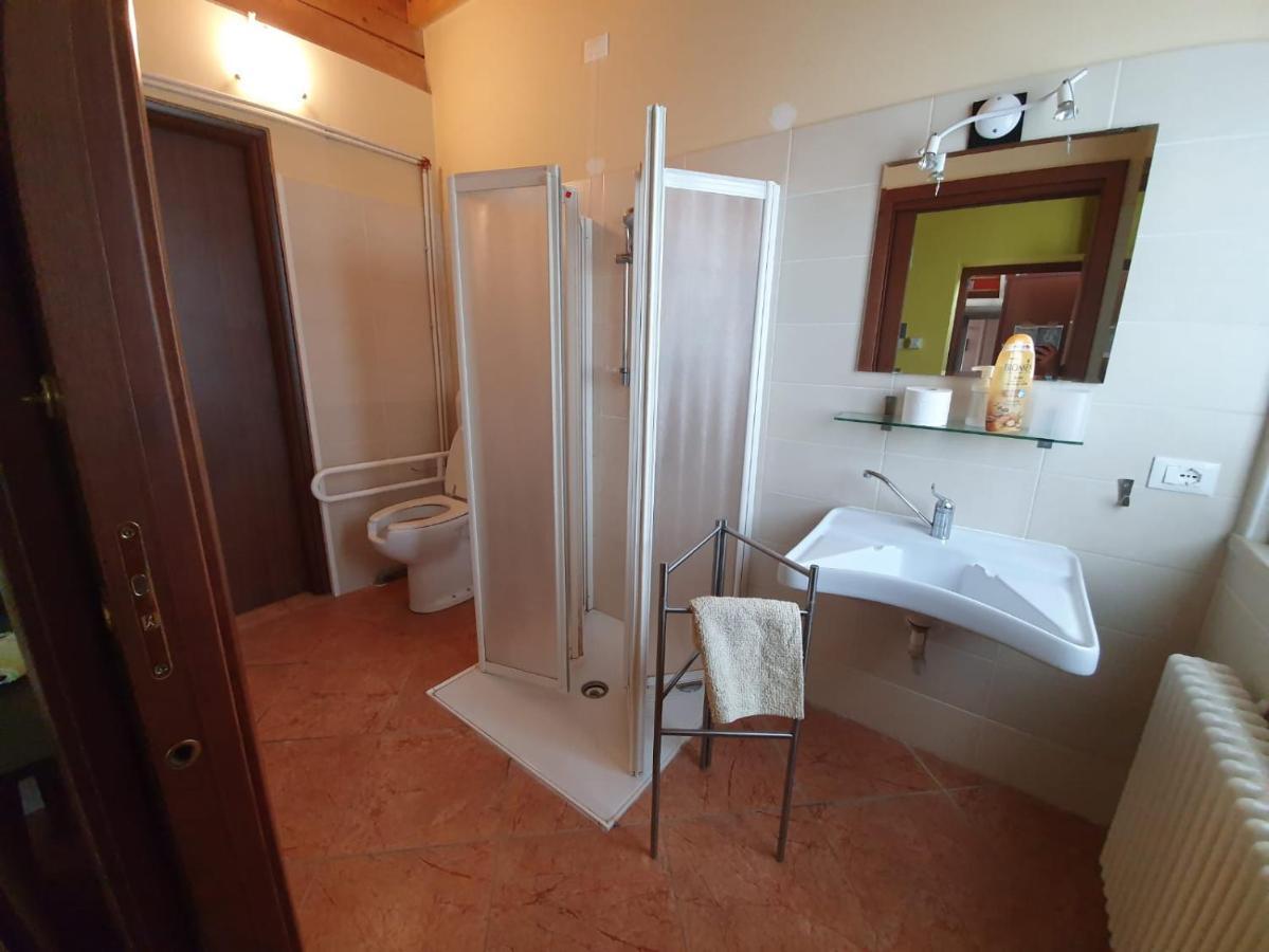 Agriturismo Il Sole Villa Rivarolo del Re ed Uniti Exterior foto